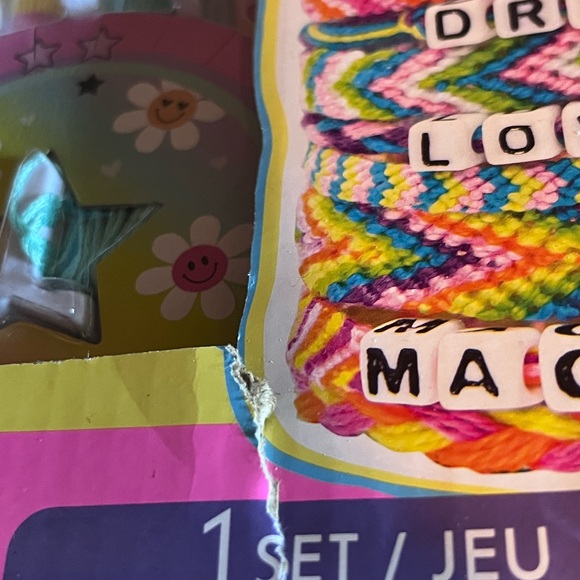 🌈 Just My Style: All-in-One Friendship Bracelet Making Kit - Picture 4 of 5